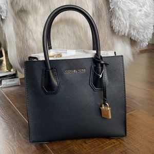 Michael Kors Medium Mercer in Saffiano Leather